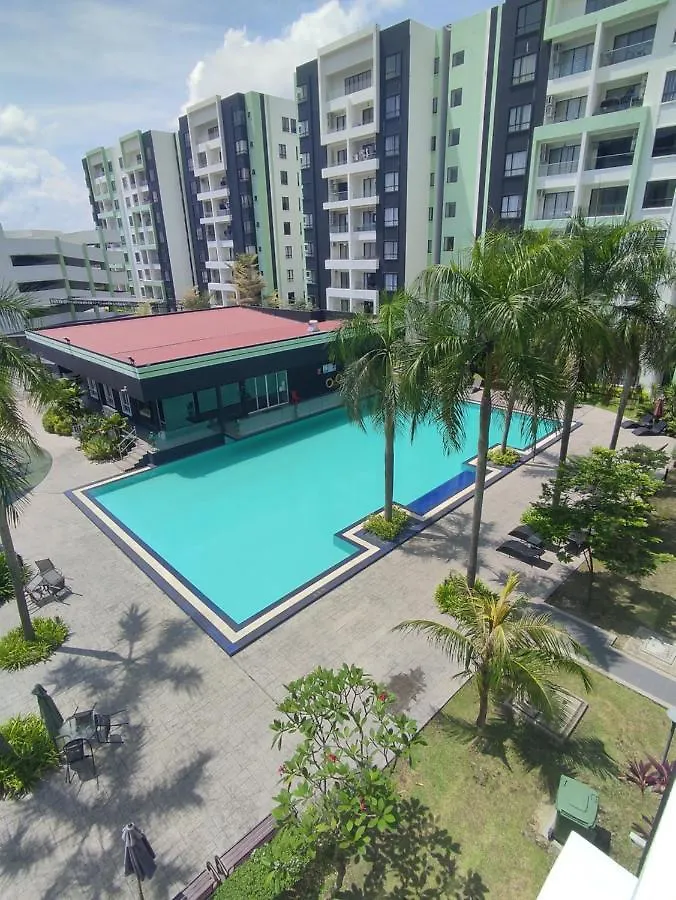 Ipoh Manhattan Water Park Pool View Cozy Homestay